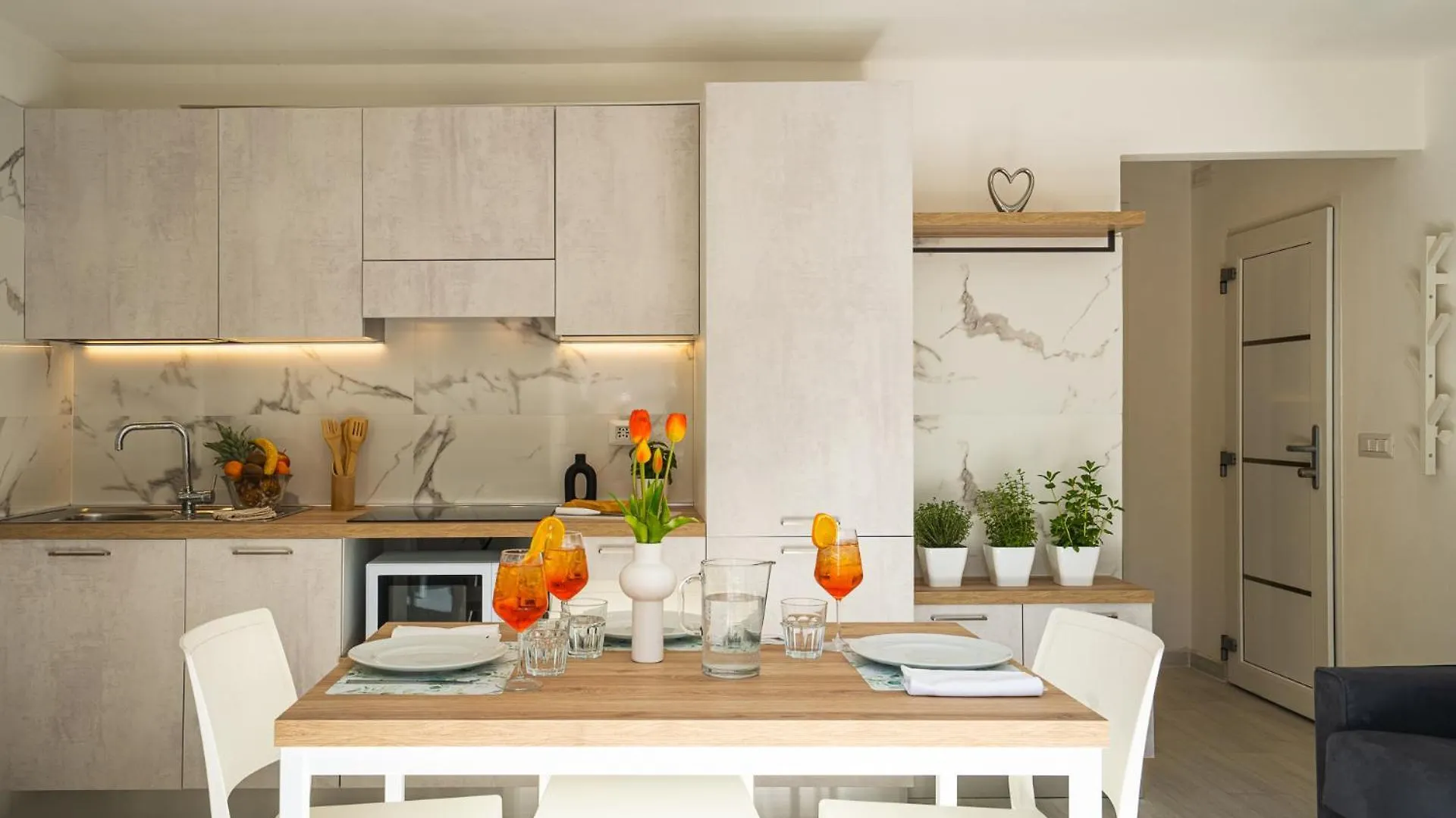 Inaugurazione 2024 - Villa Pratu Apartments A 100 Metri Dal Mare Riccione