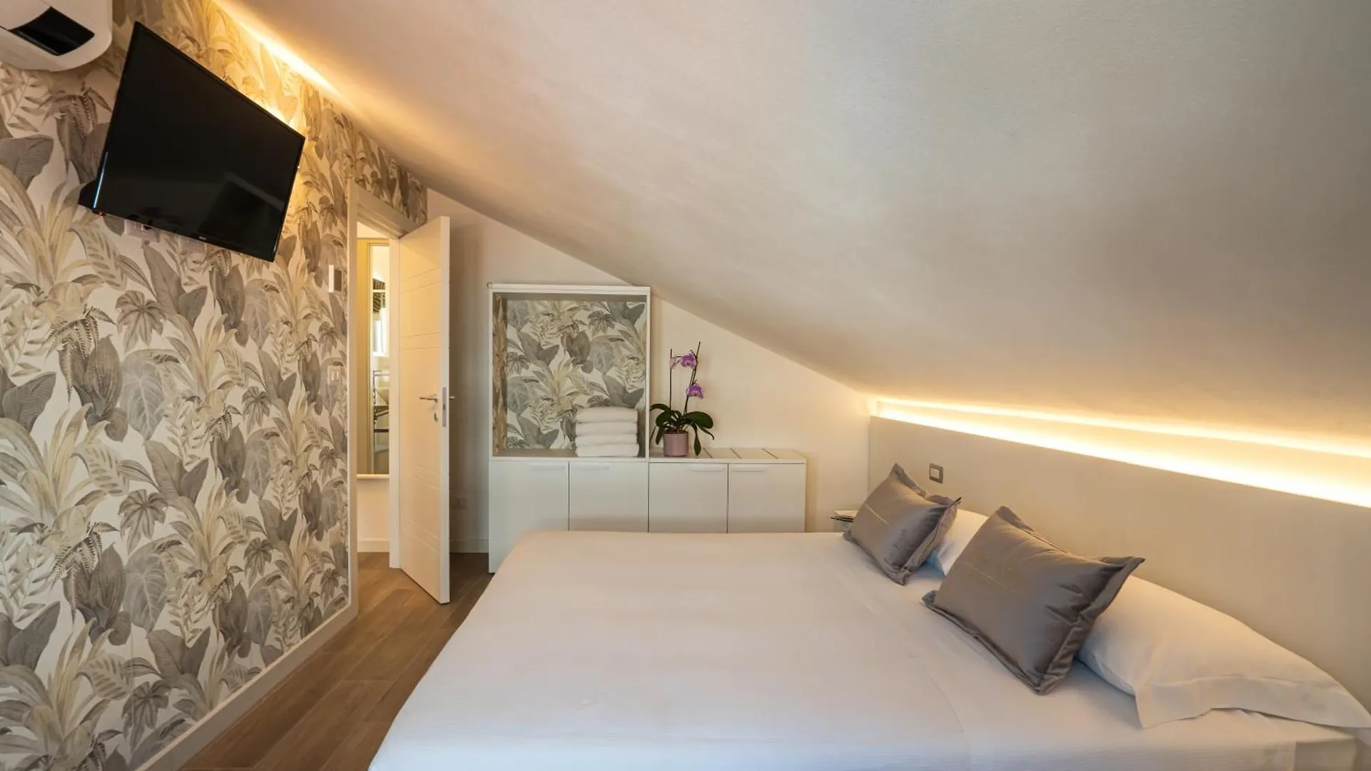 Inaugurazione 2024 - Villa Pratu Apartments A 100 Metri Dal Mare Riccione Italy